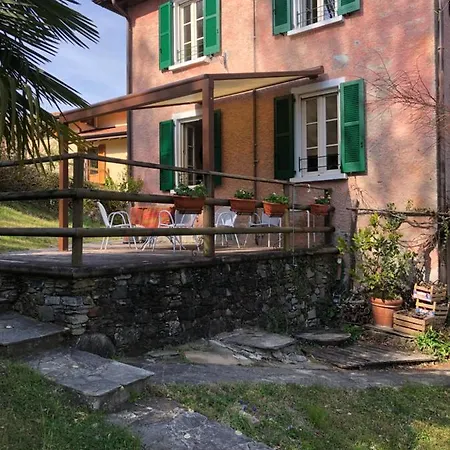 Dom wakacyjny Zina Lombardia Italia Colico